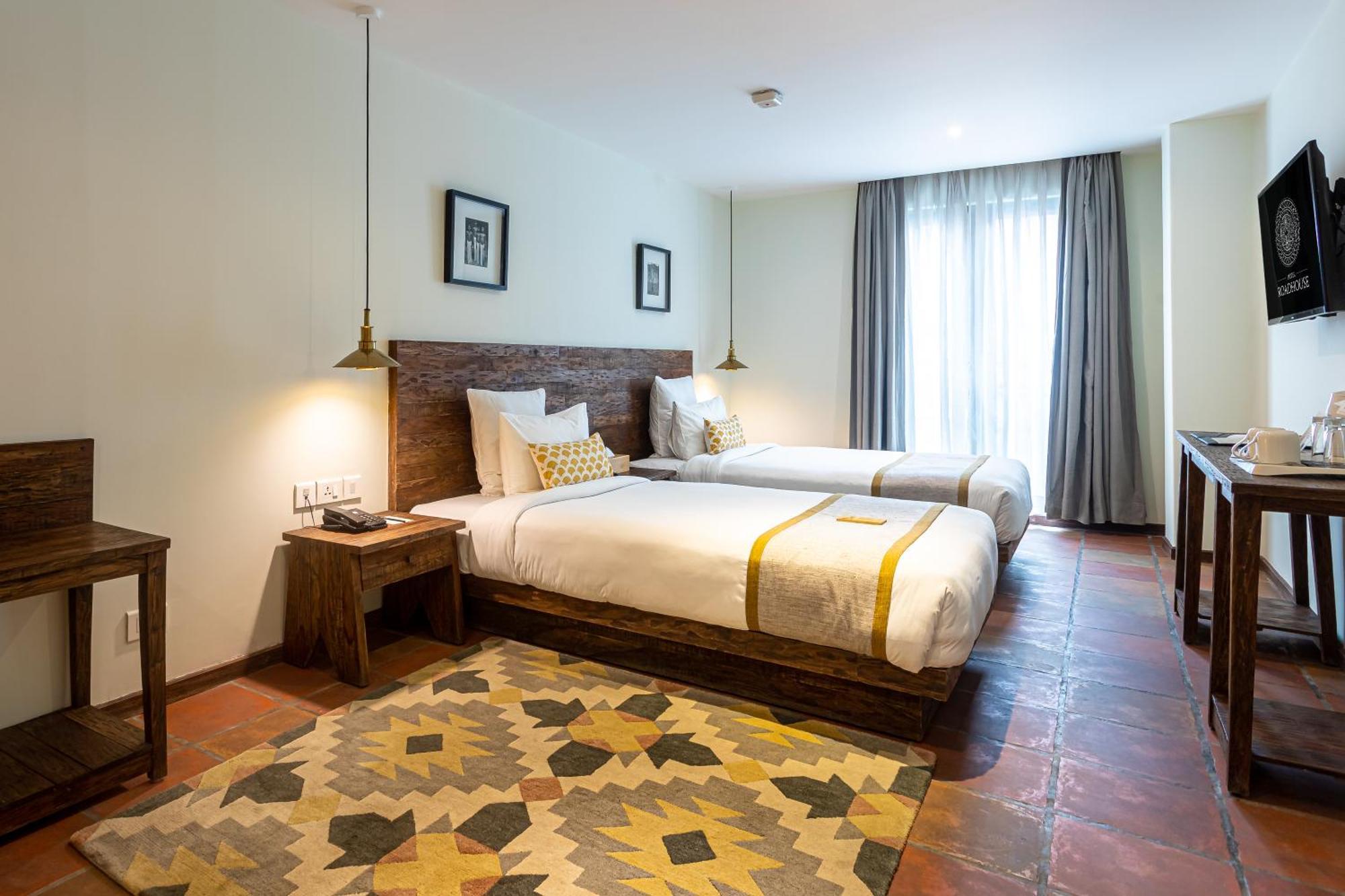 Hotel Roadhouse, Kathmandu- Contemporary Boutique Hotel Exterior photo