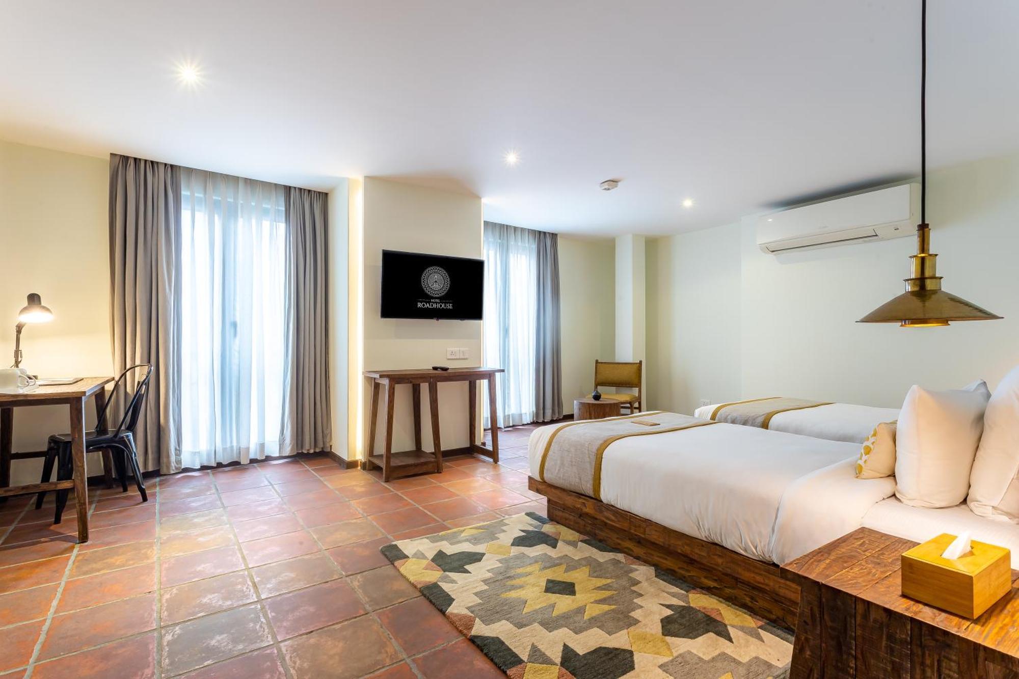 Hotel Roadhouse, Kathmandu- Contemporary Boutique Hotel Exterior photo