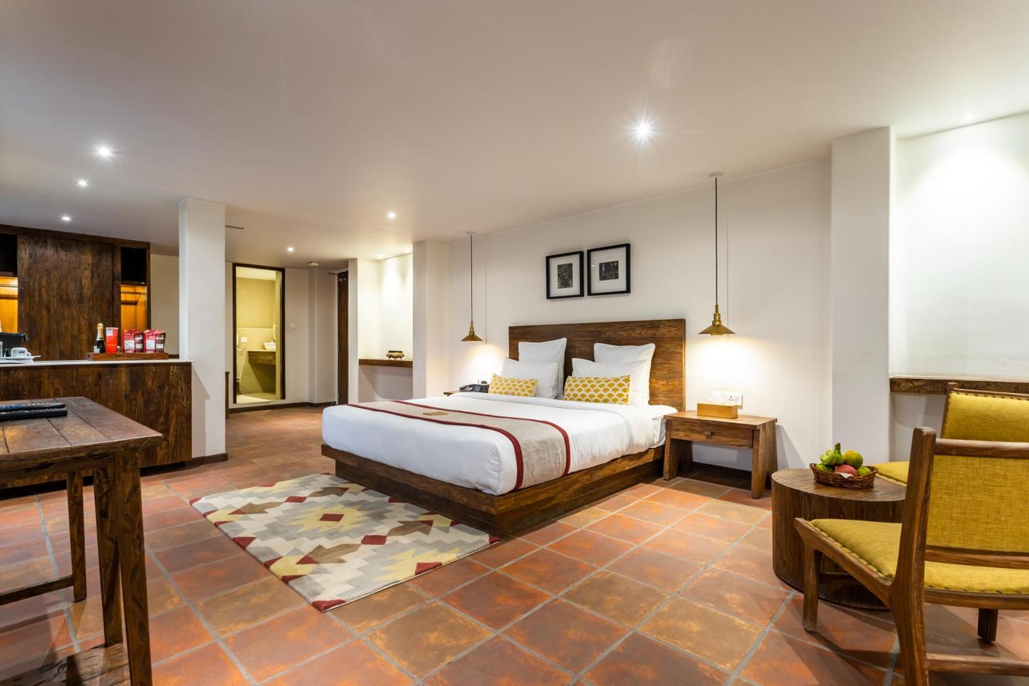Hotel Roadhouse, Kathmandu- Contemporary Boutique Hotel Exterior photo
