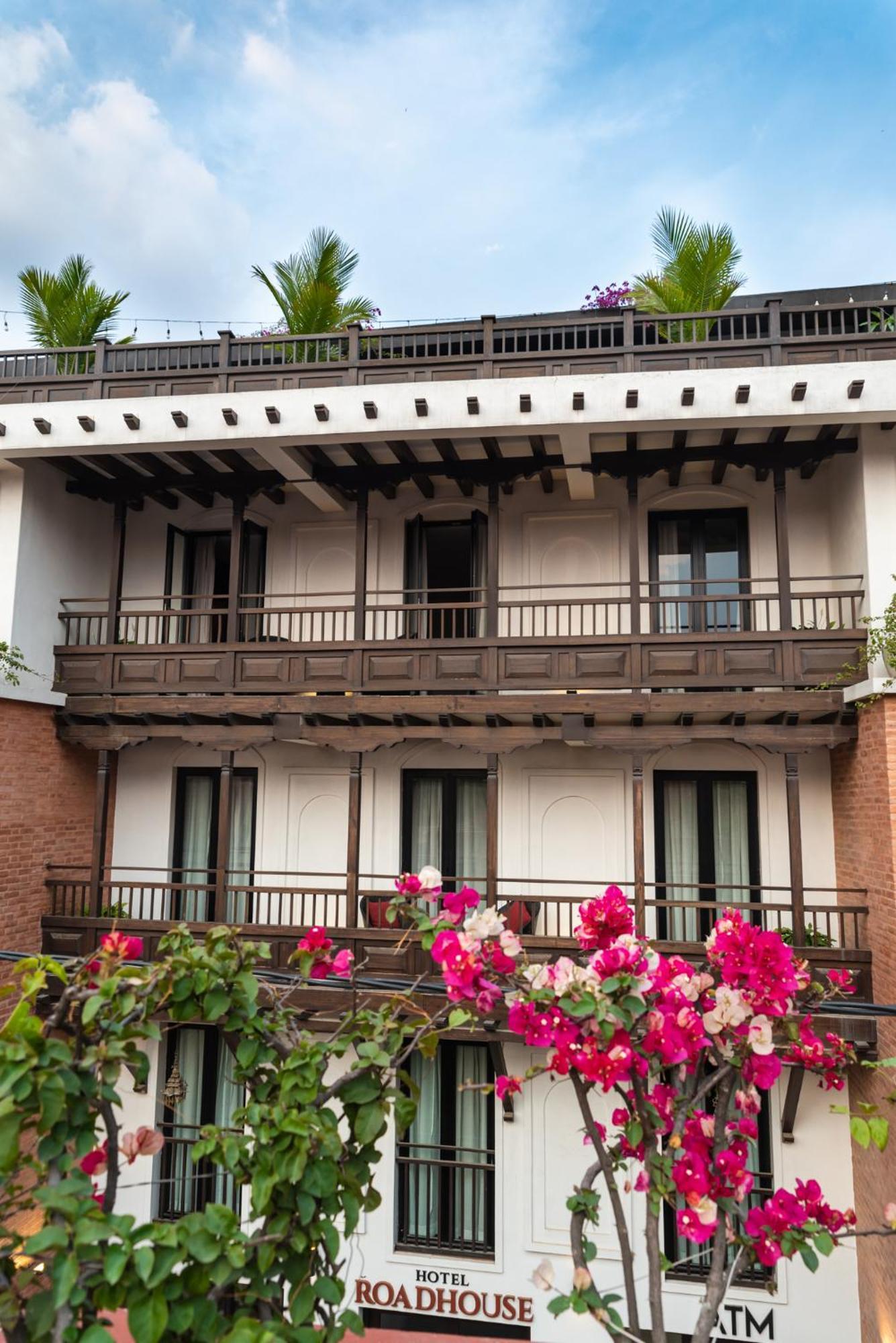 Hotel Roadhouse, Kathmandu- Contemporary Boutique Hotel Exterior photo