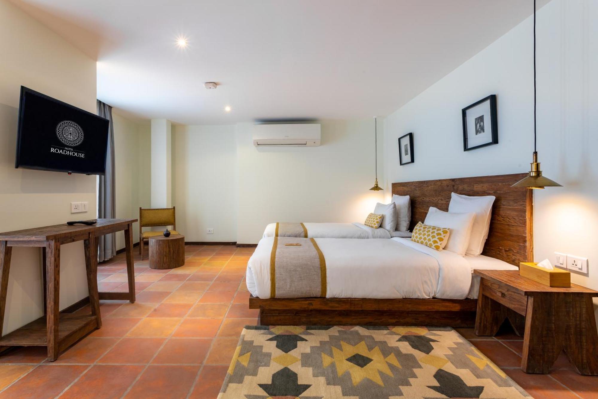 Hotel Roadhouse, Kathmandu- Contemporary Boutique Hotel Exterior photo